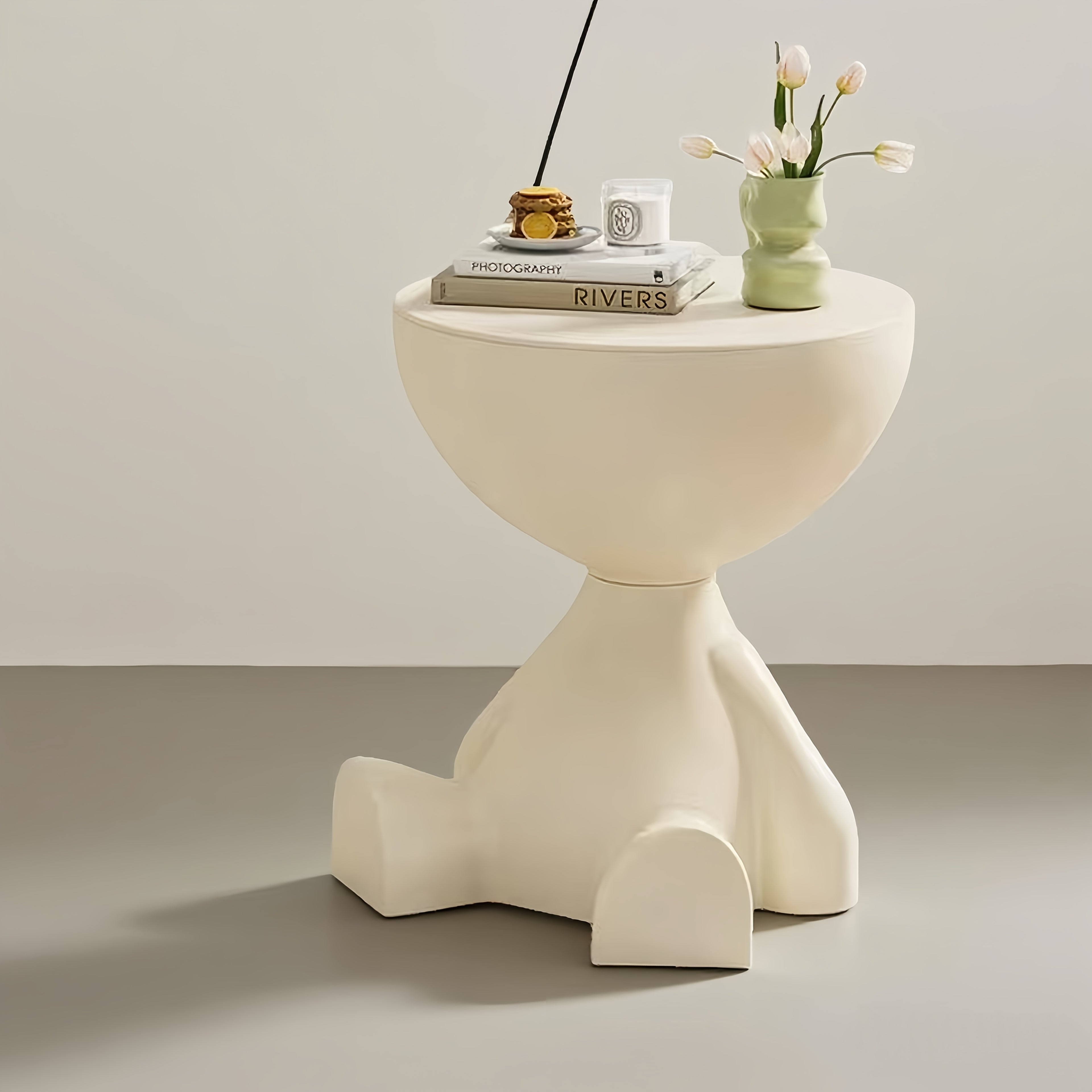 Creative Bear Side Table Large-Capacity Bear-Shaped Side Table